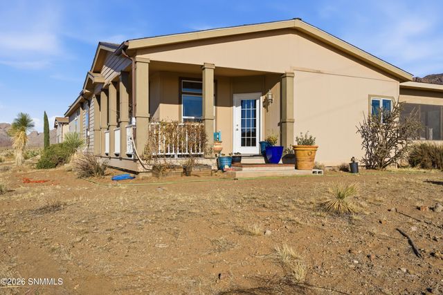 11725 SE Marigold Road, Deming, NM 88030