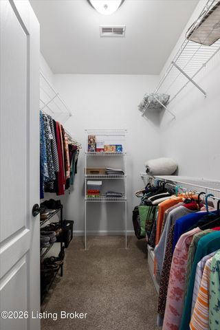 9328 Cross Meadows Cir, Louisville, KY 40291