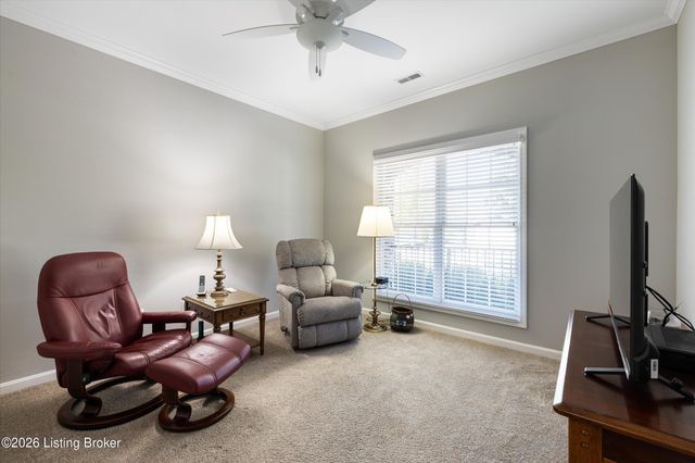 9328 Cross Meadows Cir, Louisville, KY 40291
