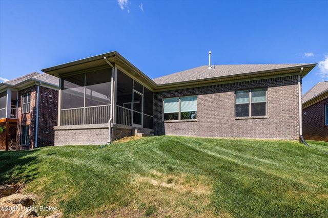 9328 Cross Meadows Cir, Louisville, KY 40291