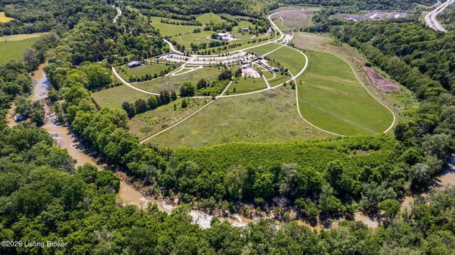 9328 Cross Meadows Cir, Louisville, KY 40291