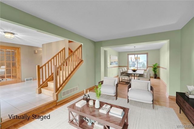 83 Meadowdale Lane, West Seneca, NY 14224