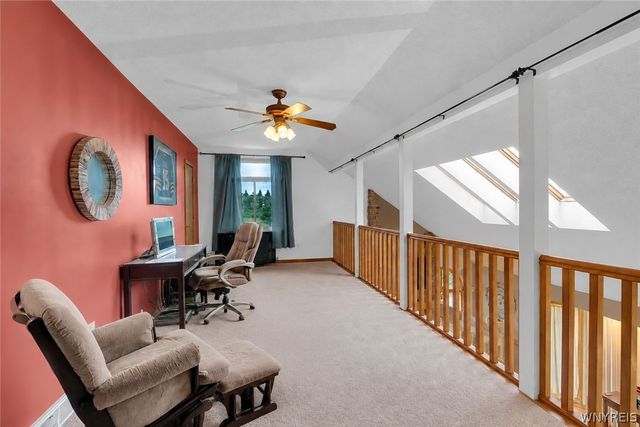 83 Meadowdale Lane, West Seneca, NY 14224
