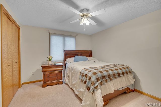 83 Meadowdale Lane, West Seneca, NY 14224