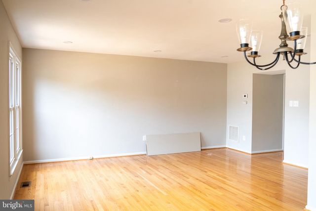 3970 BRADWATER ST, Fairfax, VA 22031