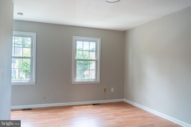 3970 BRADWATER ST, Fairfax, VA 22031