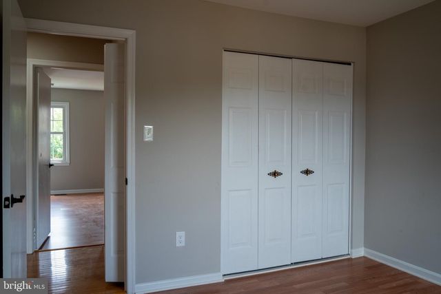 3970 BRADWATER ST, Fairfax, VA 22031