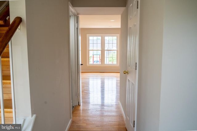 3970 BRADWATER ST, Fairfax, VA 22031