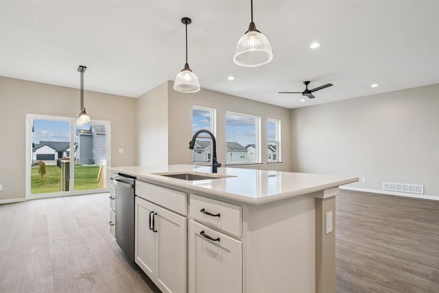 2730 Amber Valley Road, Cedar Falls, IA 50613