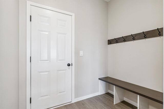2730 Amber Valley Road, Cedar Falls, IA 50613
