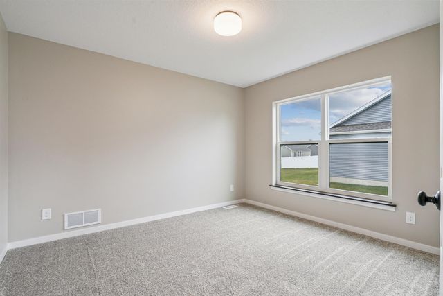 2730 Amber Valley Road, Cedar Falls, IA 50613