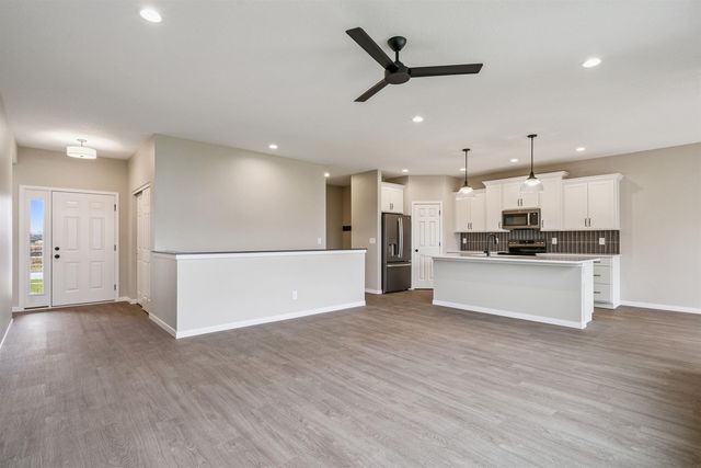 2730 Amber Valley Road, Cedar Falls, IA 50613