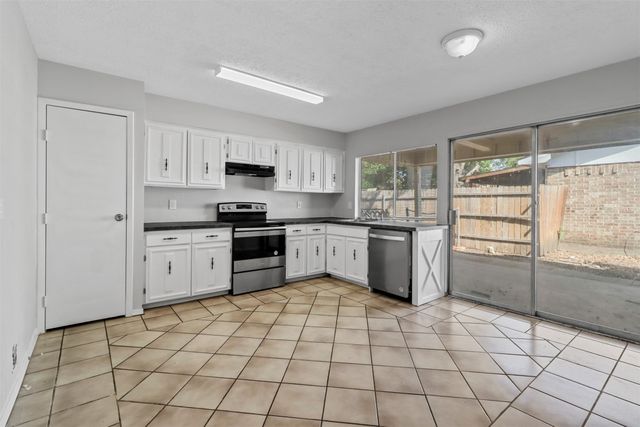 609 Shadyglen Drive, Allen, TX 75002