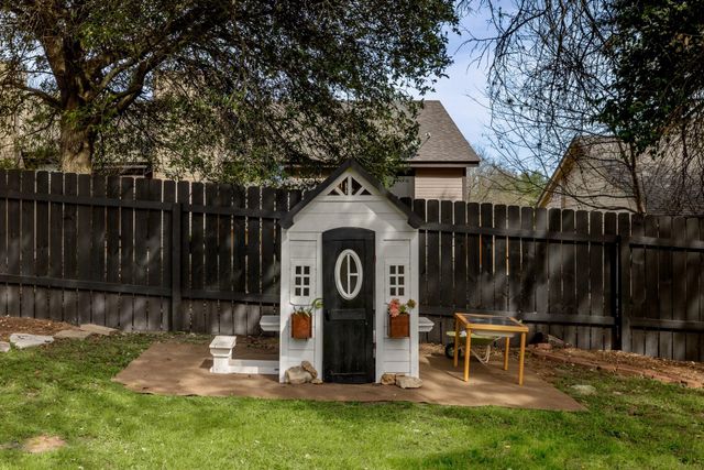 208 Sailors RUN, Lakeway, TX 78734