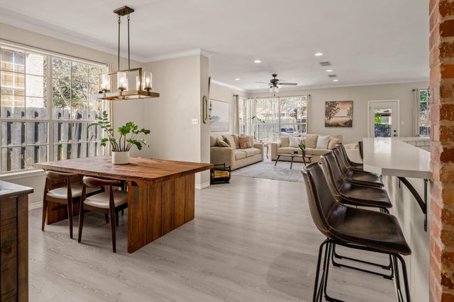 208 Sailors RUN, Lakeway, TX 78734