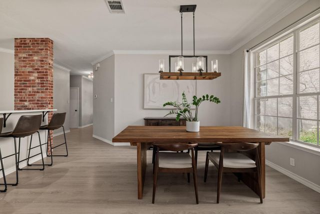 208 Sailors RUN, Lakeway, TX 78734