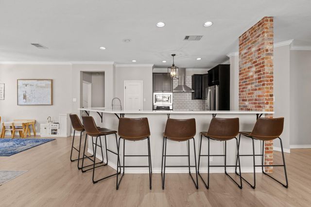 208 Sailors RUN, Lakeway, TX 78734