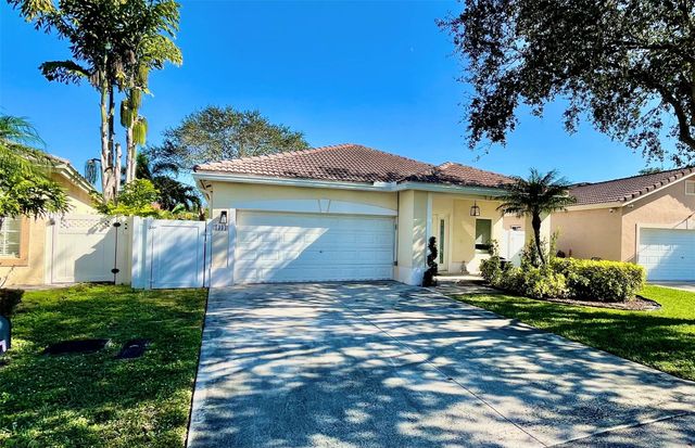 1334 SW 44th Ter, Deerfield Beach, FL 33442