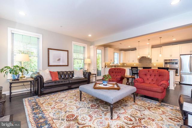 1 WHITE FIELD CT, Lower Gwynedd, PA 19002