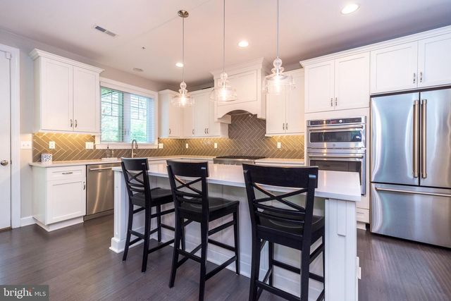 1 WHITE FIELD CT, Lower Gwynedd, PA 19002