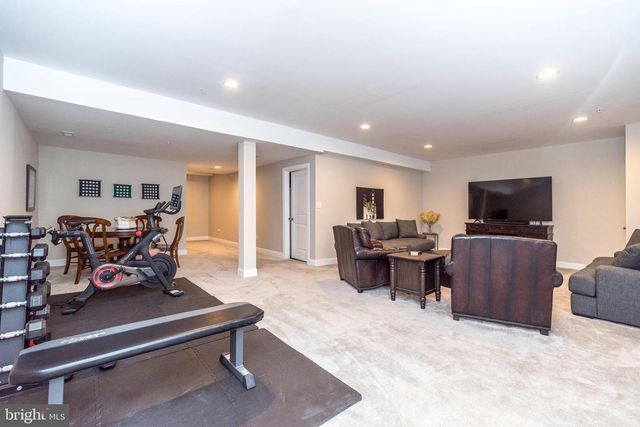 1 WHITE FIELD CT, Lower Gwynedd, PA 19002