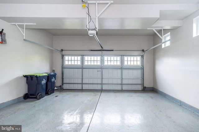 1 WHITE FIELD CT, Lower Gwynedd, PA 19002