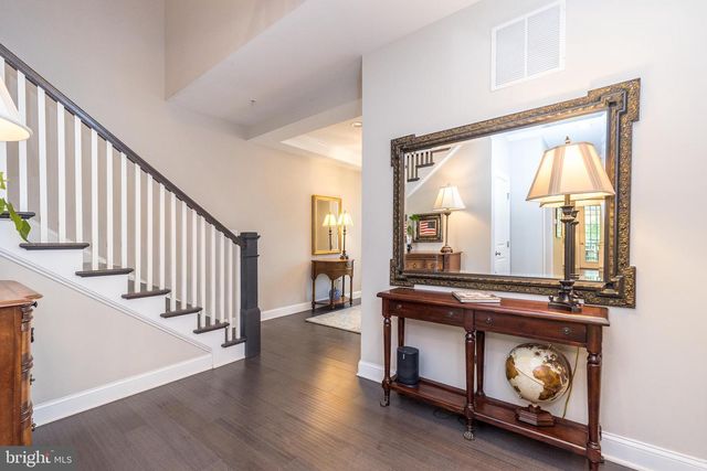 1 WHITE FIELD CT, Lower Gwynedd, PA 19002