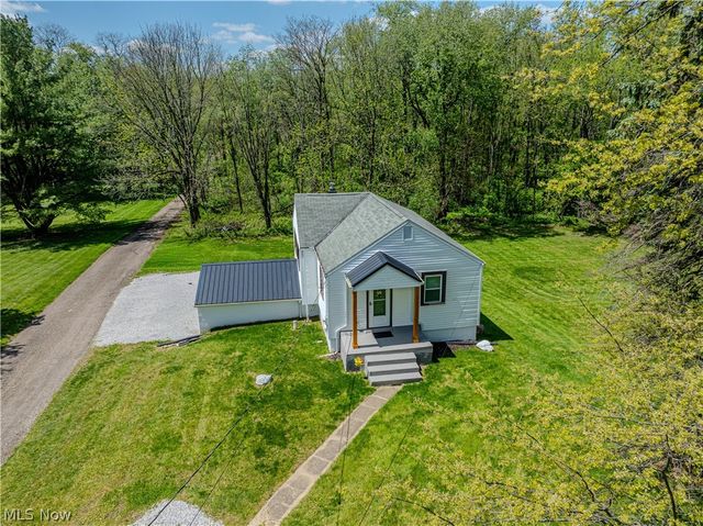 4465 Eastland Avenue NE, Louisville, OH 44641