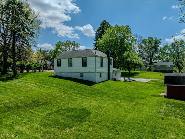 4465 Eastland Avenue NE, Louisville, OH 44641