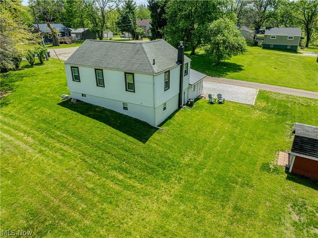 4465 Eastland Avenue NE, Louisville, OH 44641