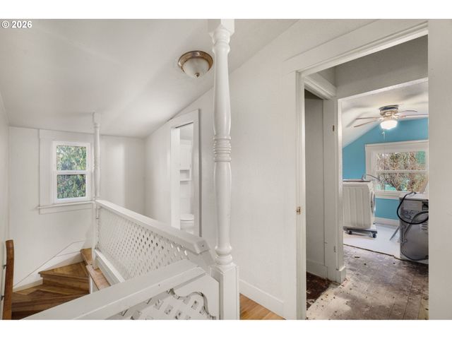 9105 N SEWARD Ave, Portland, OR 97217