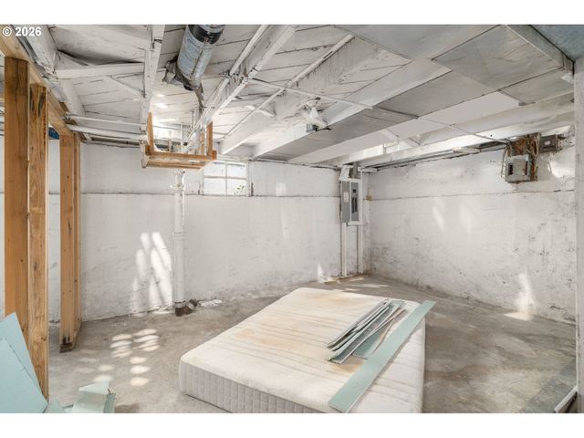 9105 N SEWARD Ave, Portland, OR 97217