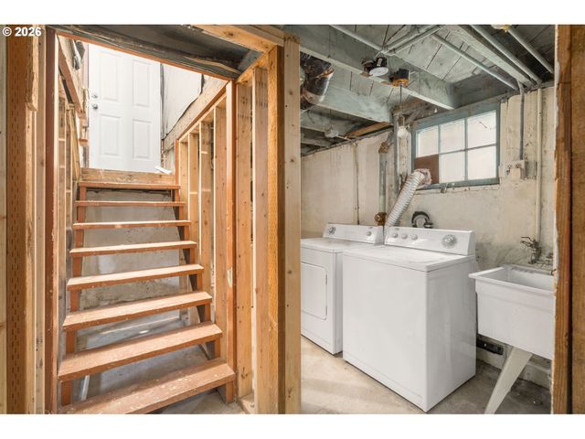 9105 N SEWARD Ave, Portland, OR 97217