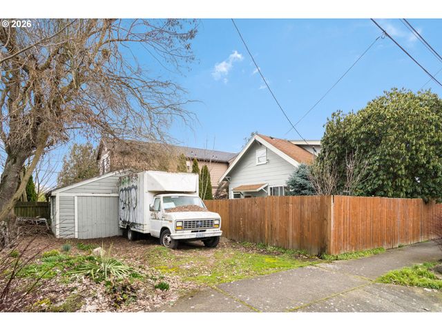 9105 N SEWARD Ave, Portland, OR 97217