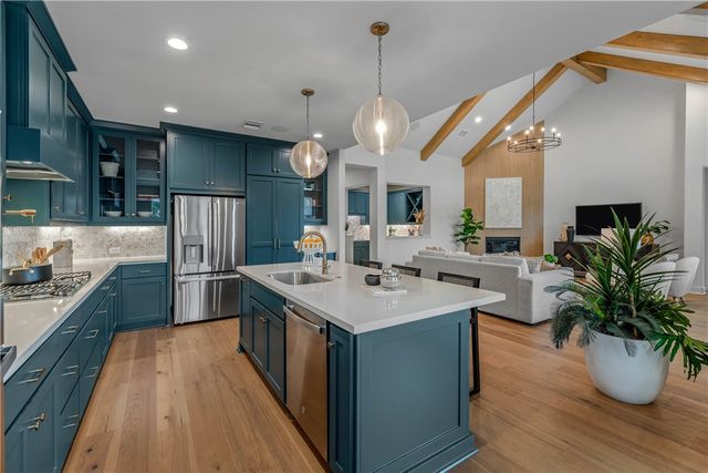 1841 Register Court, College Station, TX 77845