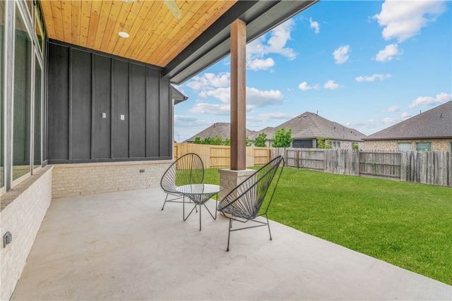 1841 Register Court, College Station, TX 77845