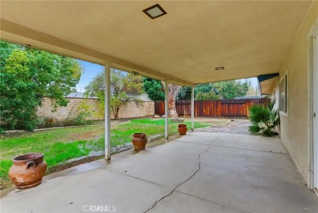 2413 Cheshire Dr, Bakersfield, CA 93309