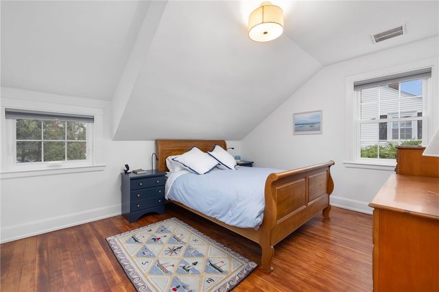 75 Old Fort Road, Newport, RI 02840