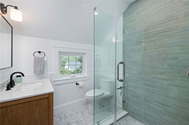 75 Old Fort Road, Newport, RI 02840