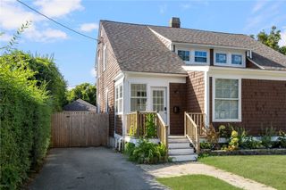 75 Old Fort Road, Newport, RI 02840