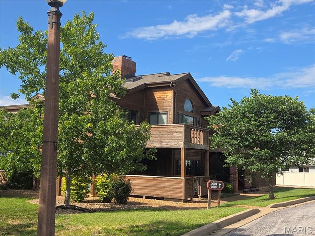 1002 Hemingway Lane H, Weldon Spring, MO 63304