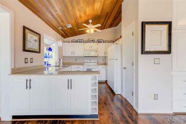 1002 Hemingway Lane H, Weldon Spring, MO 63304