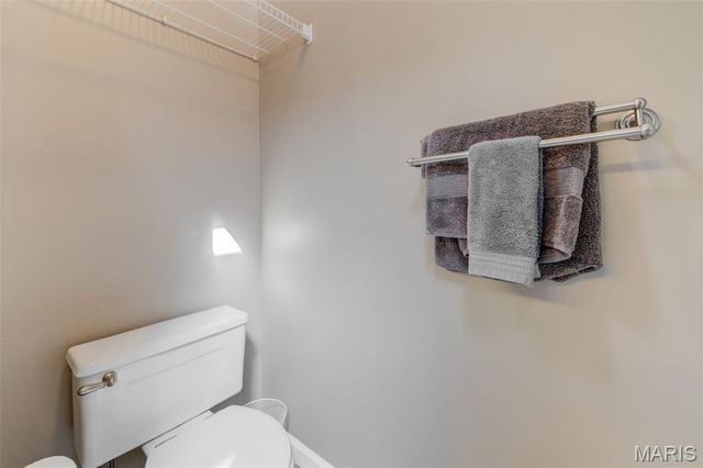 1002 Hemingway Lane H, Weldon Spring, MO 63304