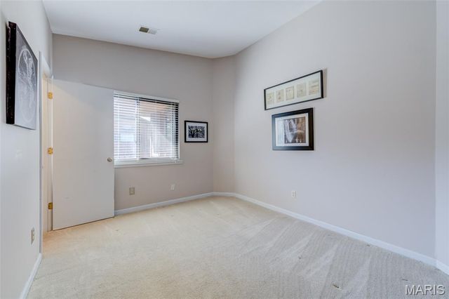 1002 Hemingway Lane H, Weldon Spring, MO 63304