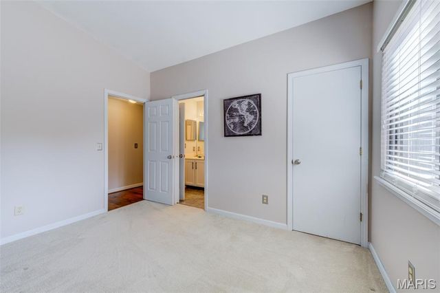 1002 Hemingway Lane H, Weldon Spring, MO 63304