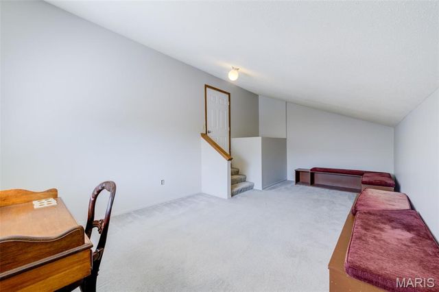 1002 Hemingway Lane H, Weldon Spring, MO 63304
