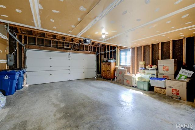 1002 Hemingway Lane H, Weldon Spring, MO 63304