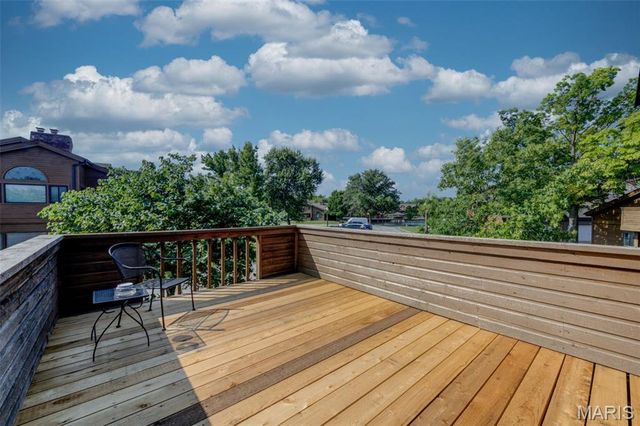 1002 Hemingway Lane H, Weldon Spring, MO 63304