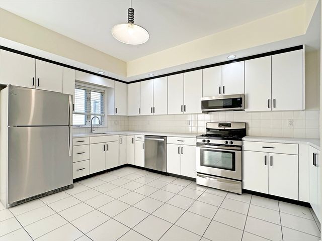 47 Eddy Street 0, Newton, MA 02465