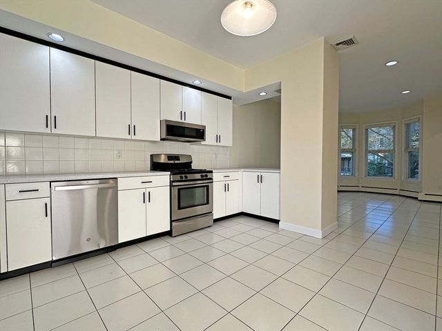 47 Eddy Street 0, Newton, MA 02465